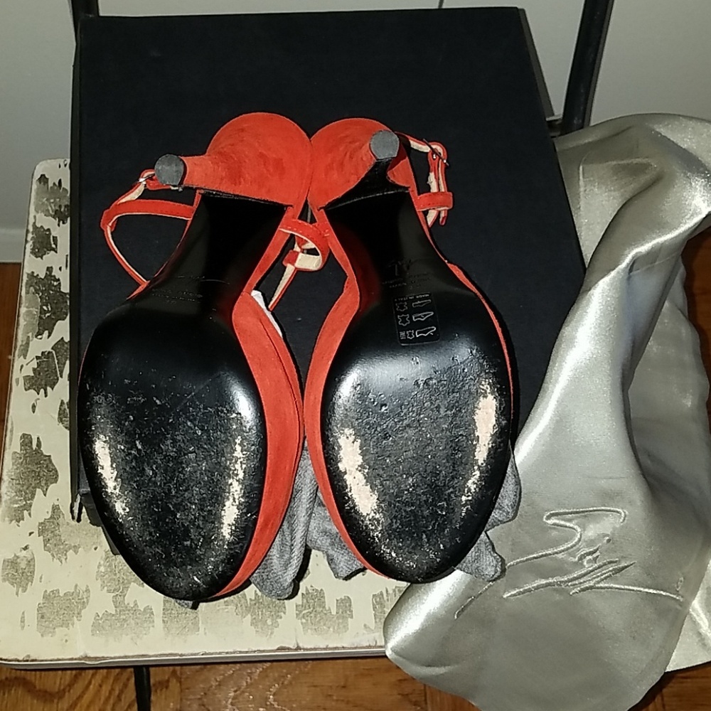 Platforms - Picture 4 of 4